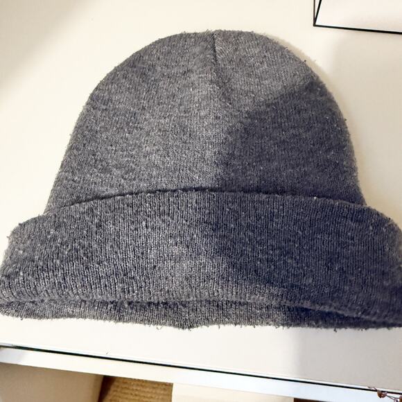 Polo Ralph Lauren Gray Wool Blend Beanie Cap Hat with White Pony Logo Mens OS - Picture 2 of 3